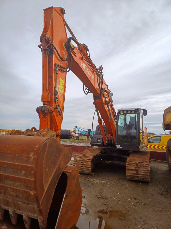 Hitachi ZX180 LCH 3